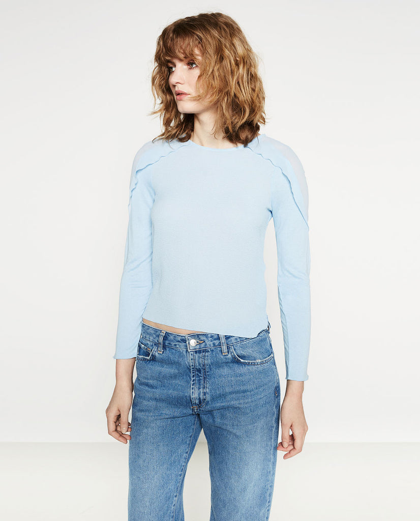 TOP WITH MINI SHOULDER FRILL