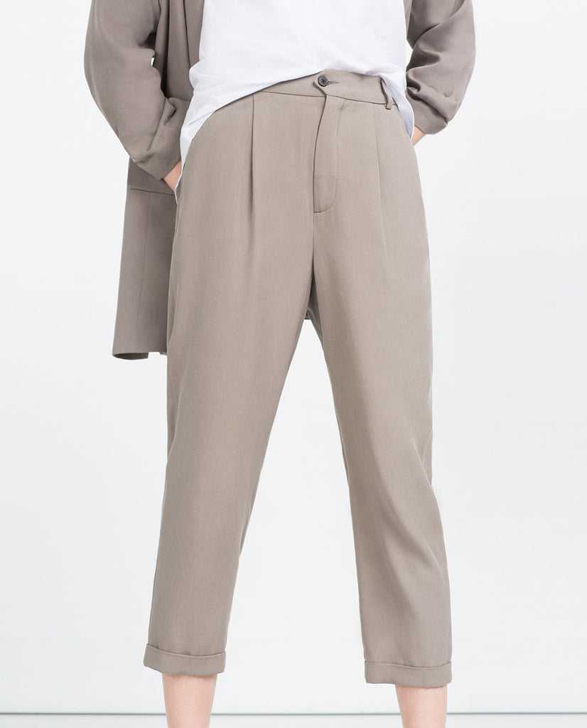 CROPPED TROUSERS WITH FRONT PLEAT