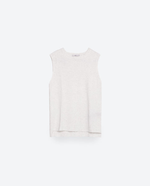 SLEEVELESS TOP