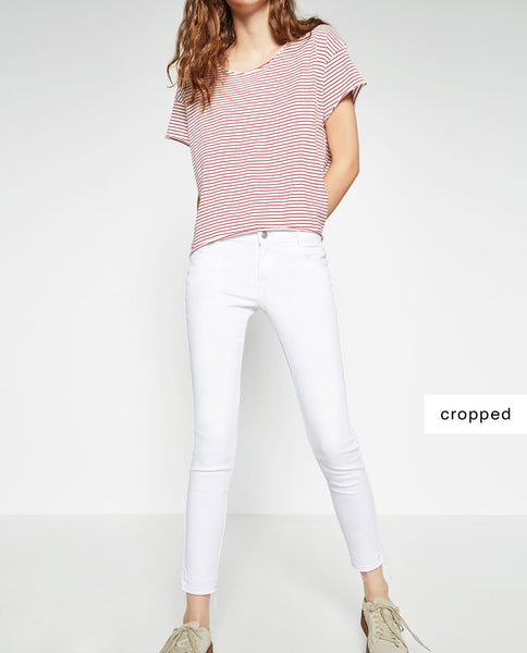 ESSENTIAL FITS JEANS